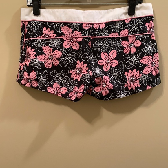 PINK SANDS VINTAGE LOW RISE SHORT SHORTS - SIZE SMALL - Picture 11 of 12